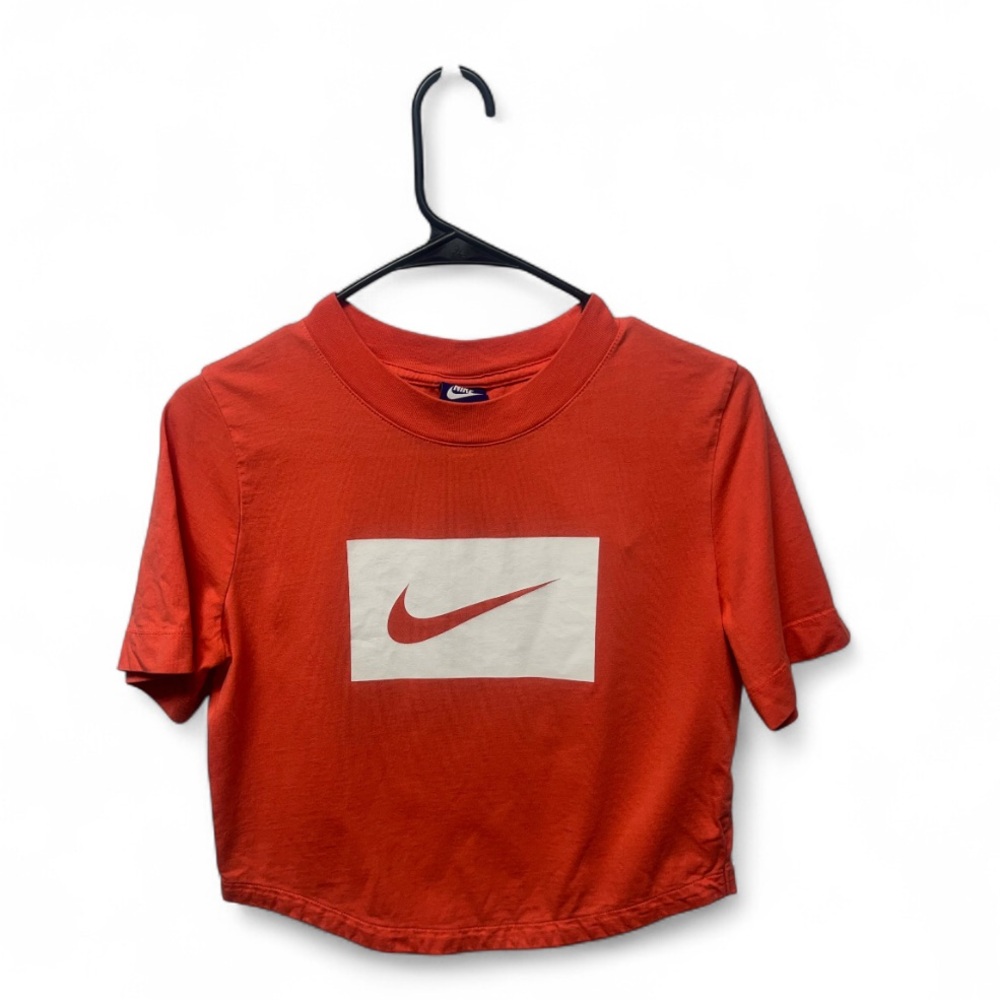 Nike tee